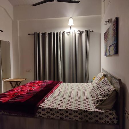 Aqua Villa Luxury Home Stay 罗纳瓦拉 外观 照片