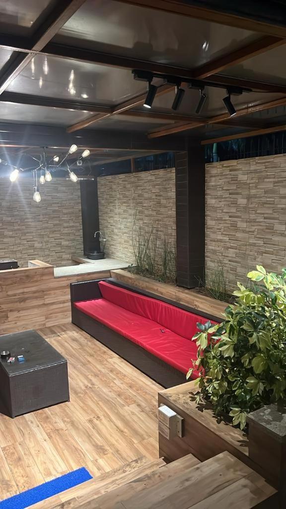 Aqua Villa Luxury Home Stay 罗纳瓦拉 外观 照片