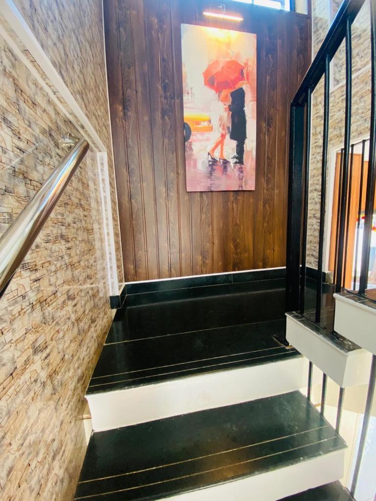 Aqua Villa Luxury Home Stay 罗纳瓦拉 外观 照片